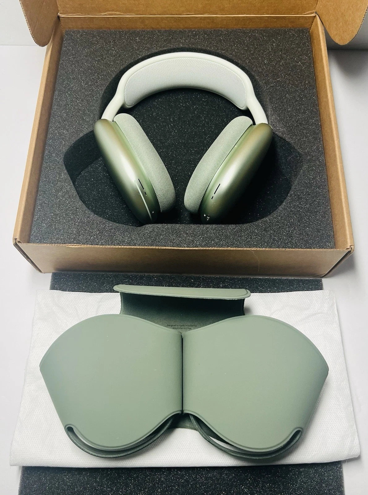 AirPods Max – Supreme Sound, Unmatched Comfort